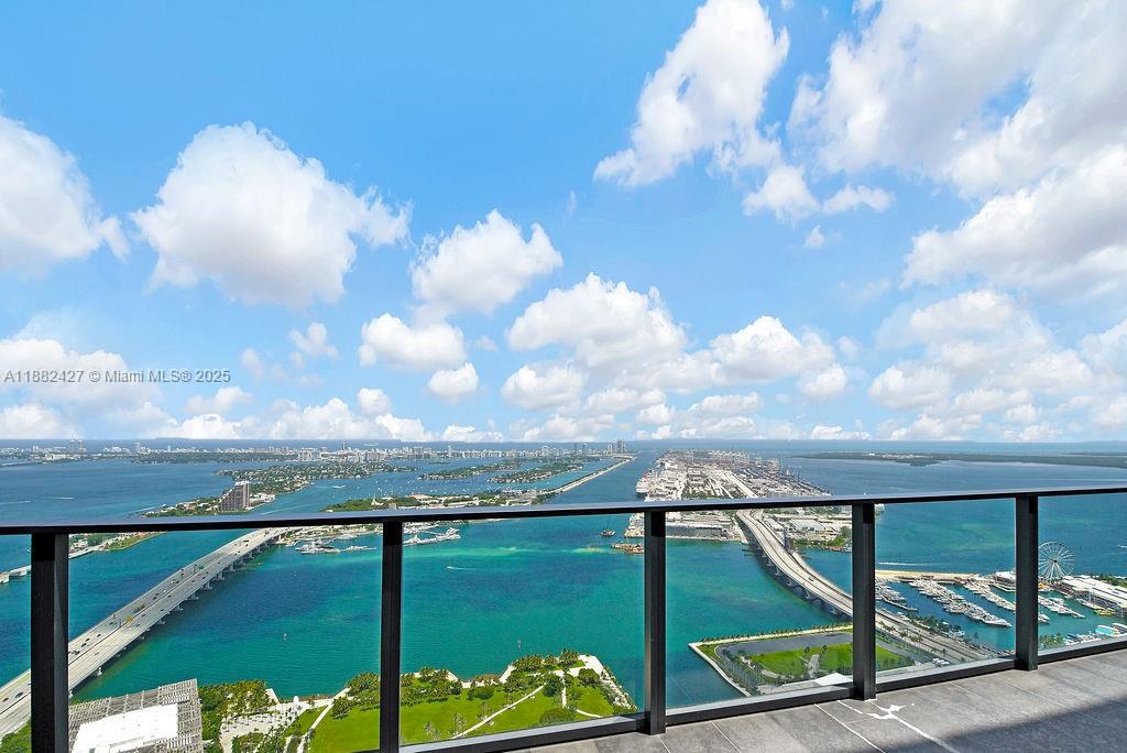 1000 Biscayne Blvd #1901, Miami FL 33132