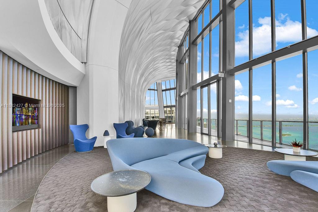 1000 Biscayne Blvd #1901, Miami FL 33132