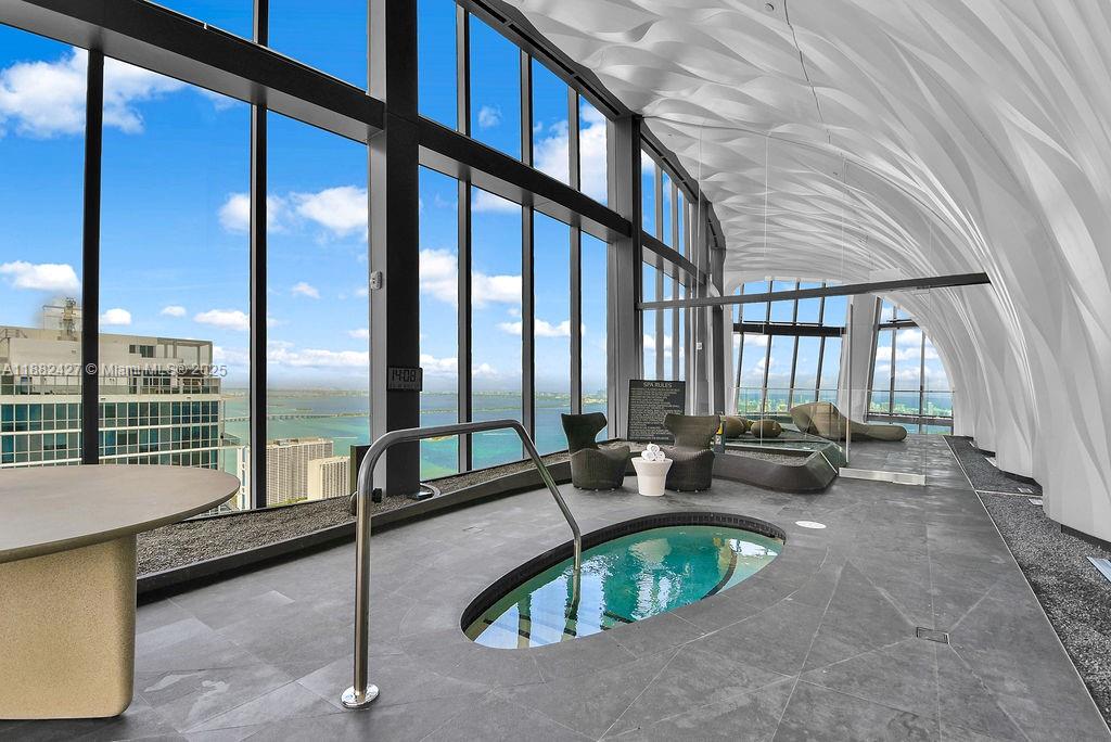 1000 Biscayne Blvd #1901, Miami FL 33132