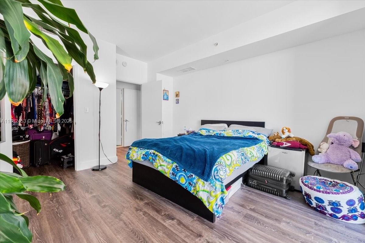 244 Biscayne Blvd #3506, Miami FL 33132
