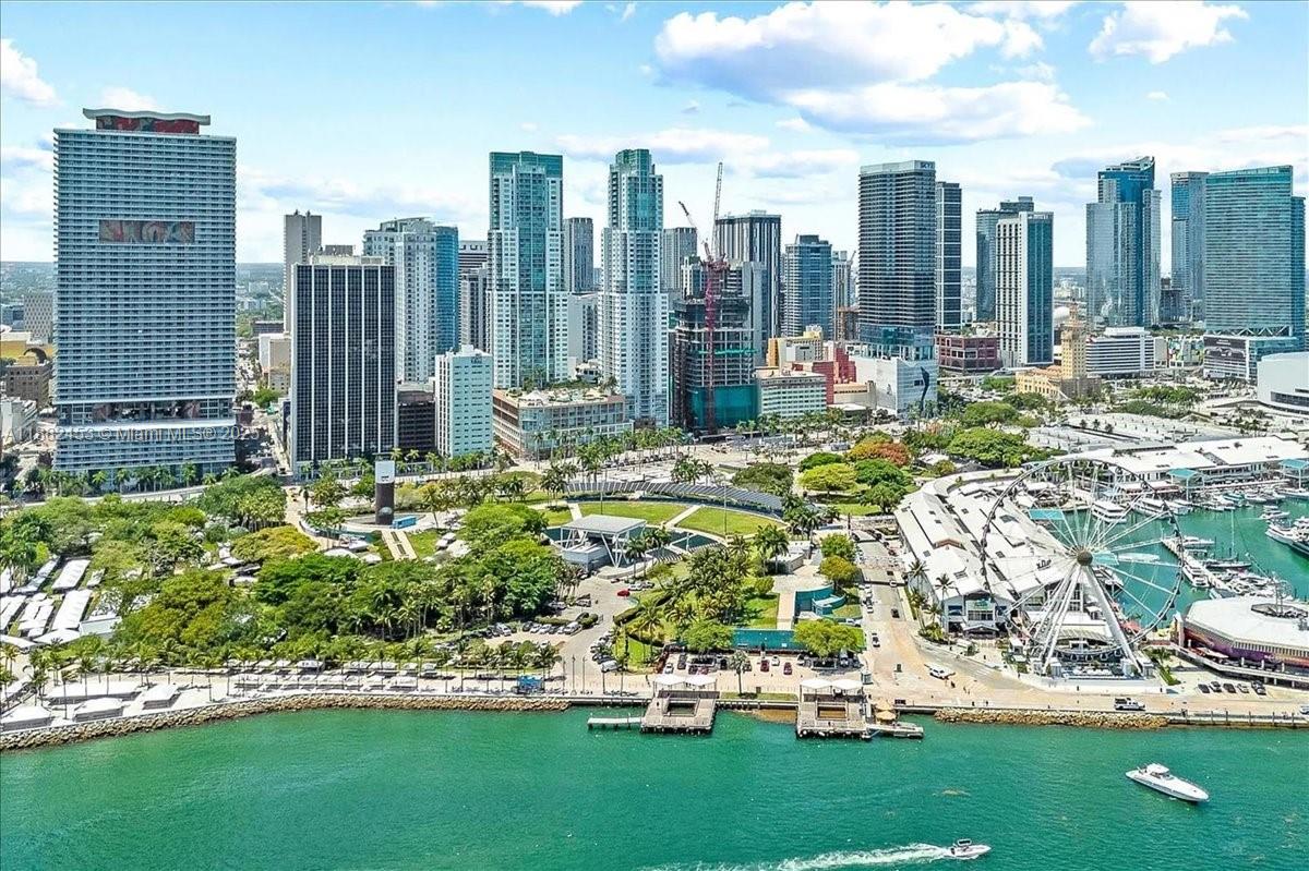 244 Biscayne Blvd #3506, Miami FL 33132