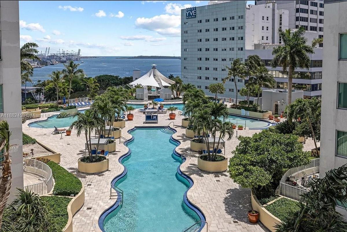 244 Biscayne Blvd #3506, Miami FL 33132