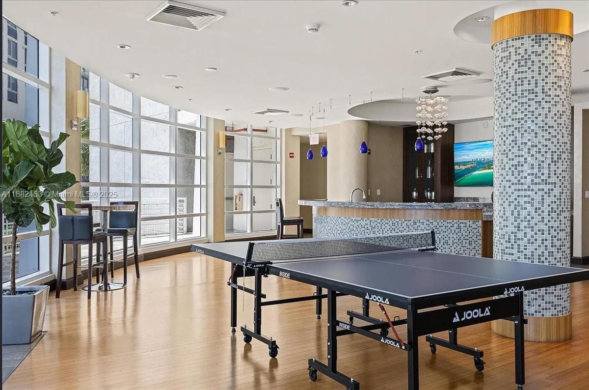 244 Biscayne Blvd #3506, Miami FL 33132