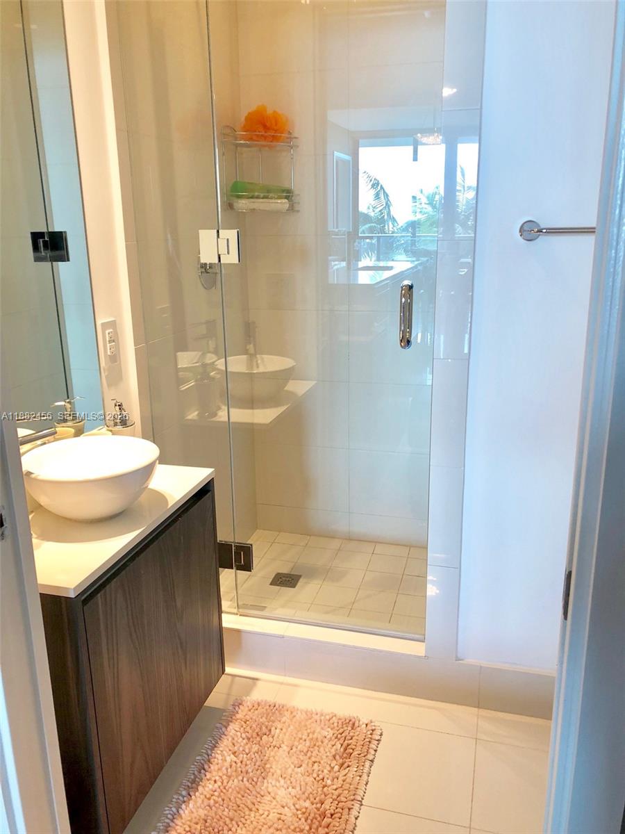 480 NE 31st St #702, Miami FL 33137