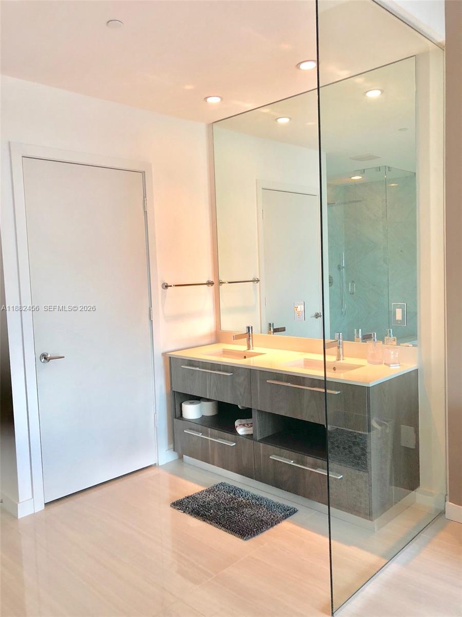 480 NE 31st St #702, Miami FL 33137