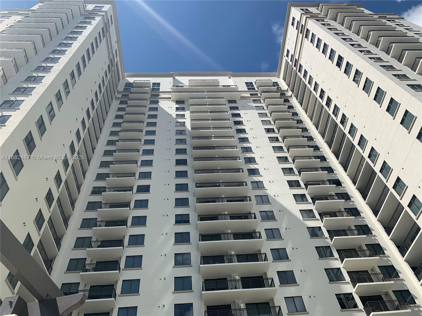 999 SW 1st Ave #1703, Miami FL 33130