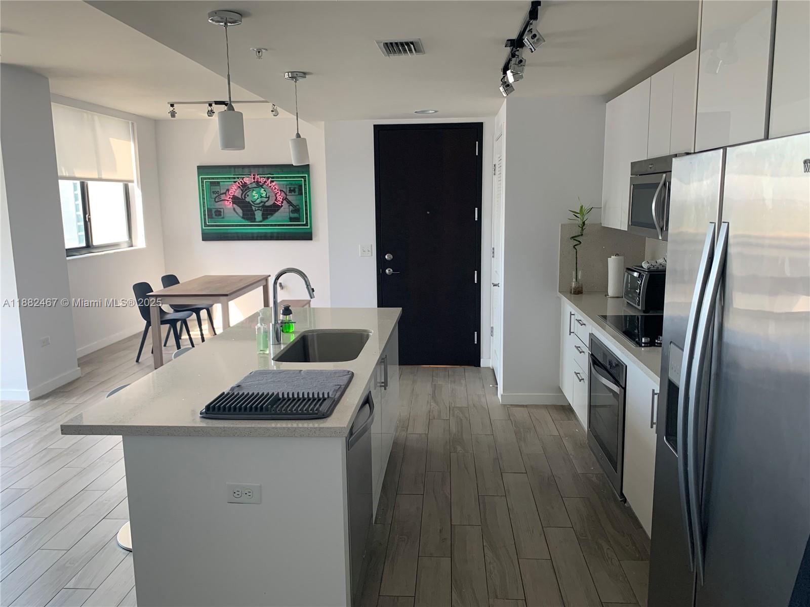 999 SW 1st Ave #1703, Miami FL 33130