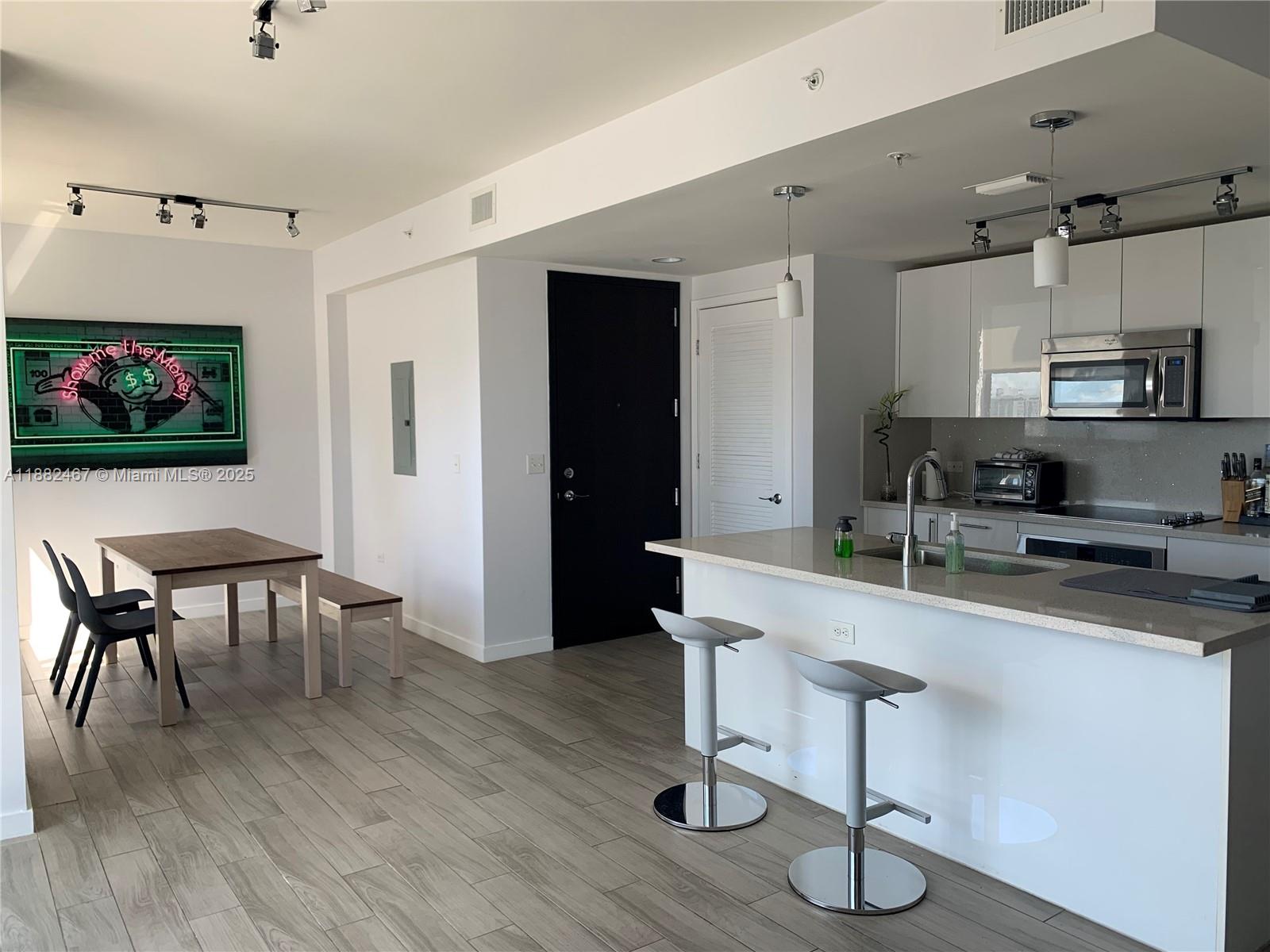 999 SW 1st Ave #1703, Miami FL 33130