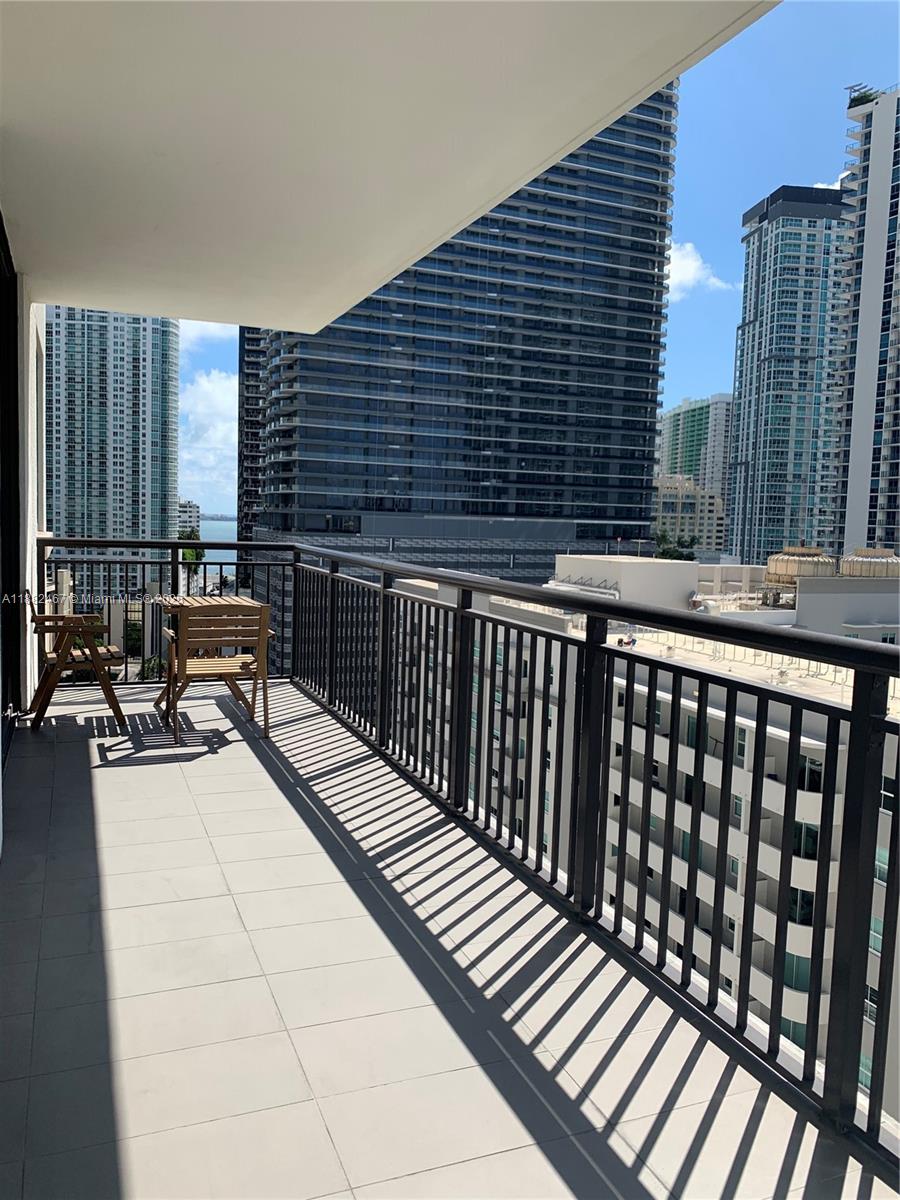 999 SW 1st Ave #1703, Miami FL 33130
