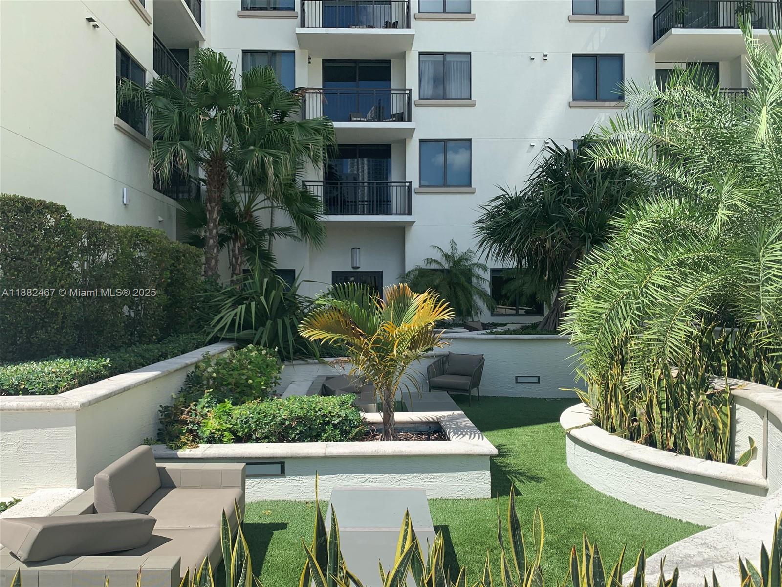 999 SW 1st Ave #1703, Miami FL 33130