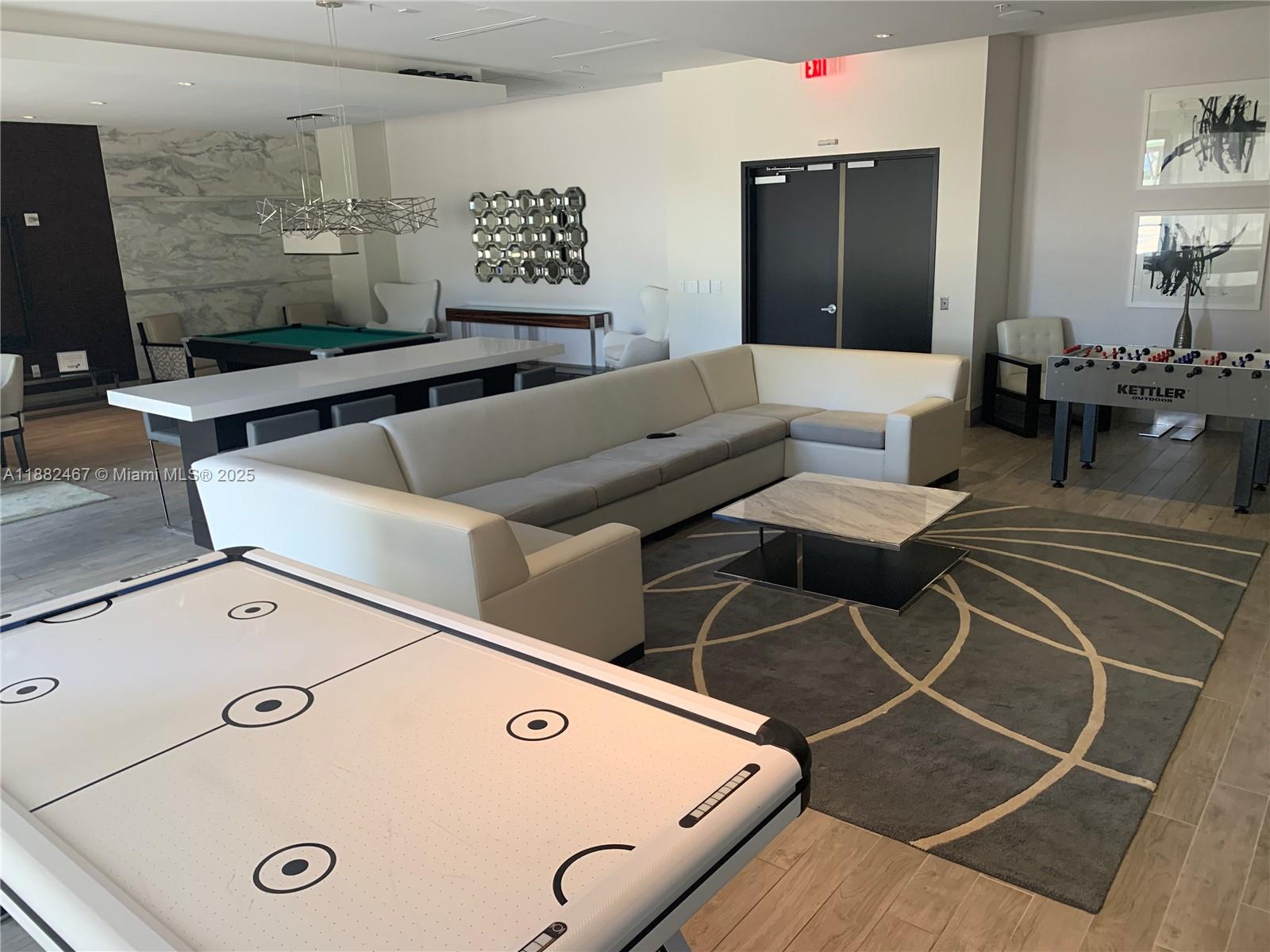 999 SW 1st Ave #1703, Miami FL 33130