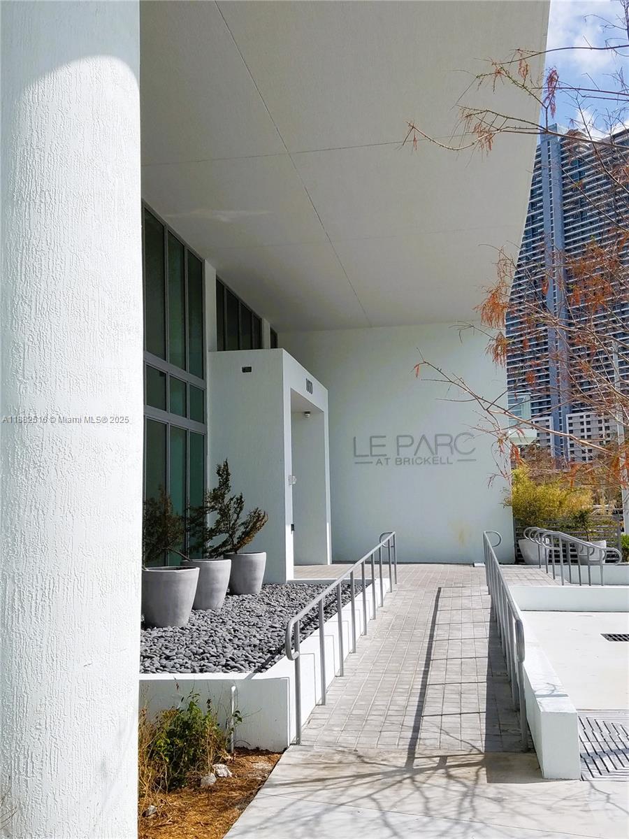 1600 SW 1st Ave #1106, Miami FL 33129