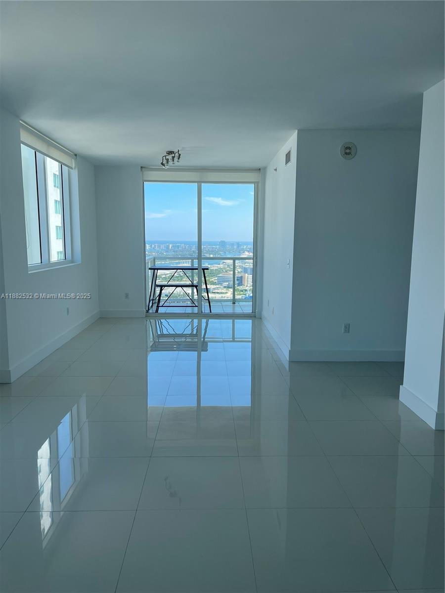 253 NE 2 STREET #3703, Miami FL 33132