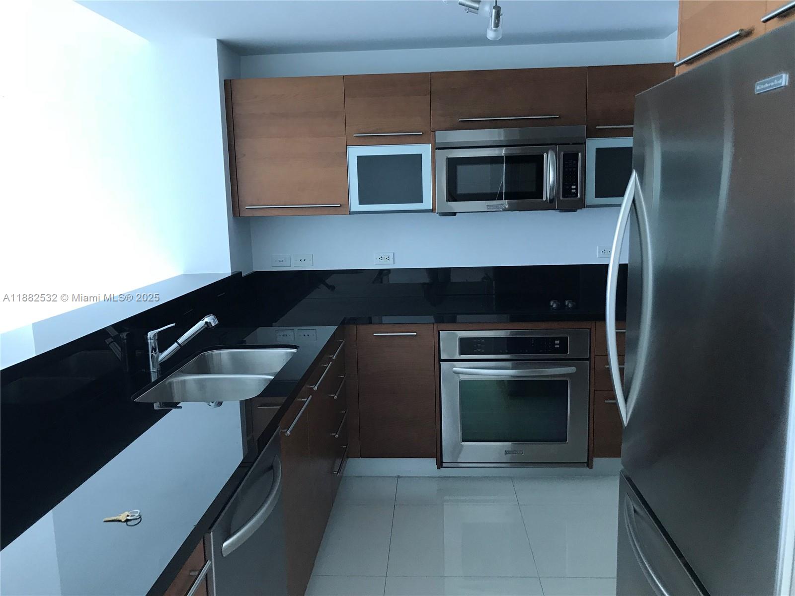 253 NE 2 STREET #3703, Miami FL 33132