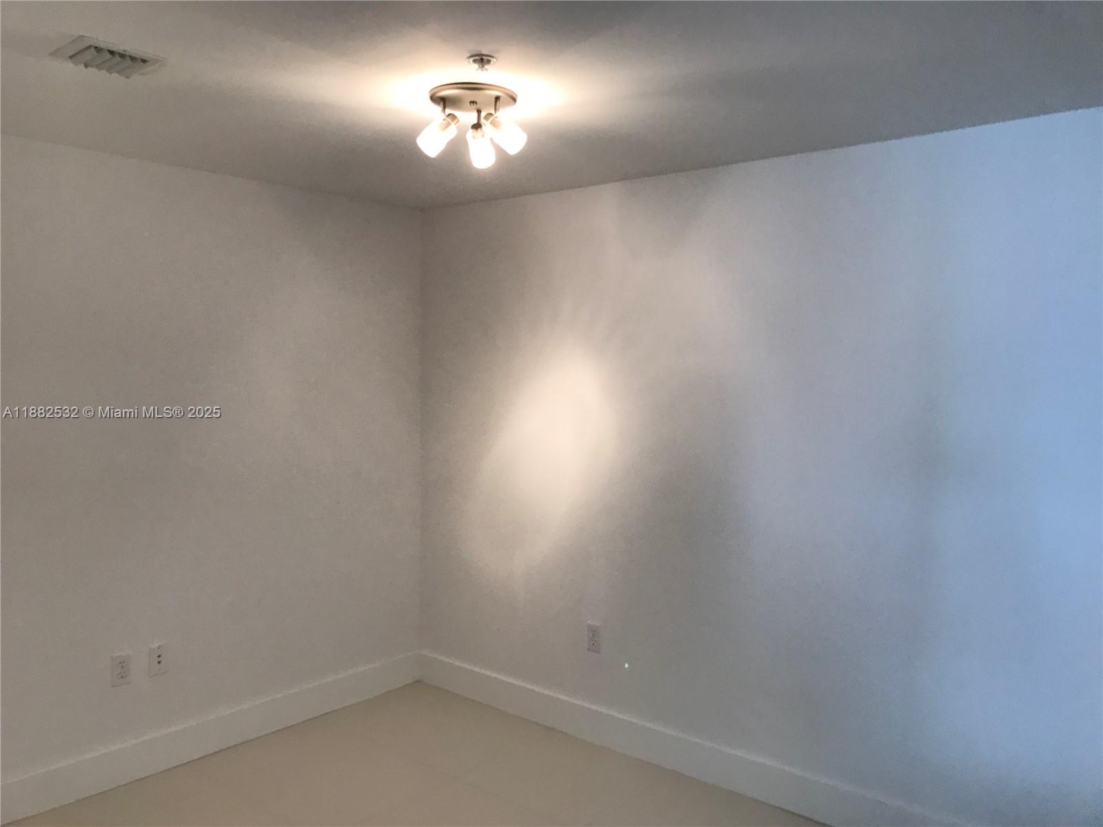 253 NE 2 STREET #3703, Miami FL 33132
