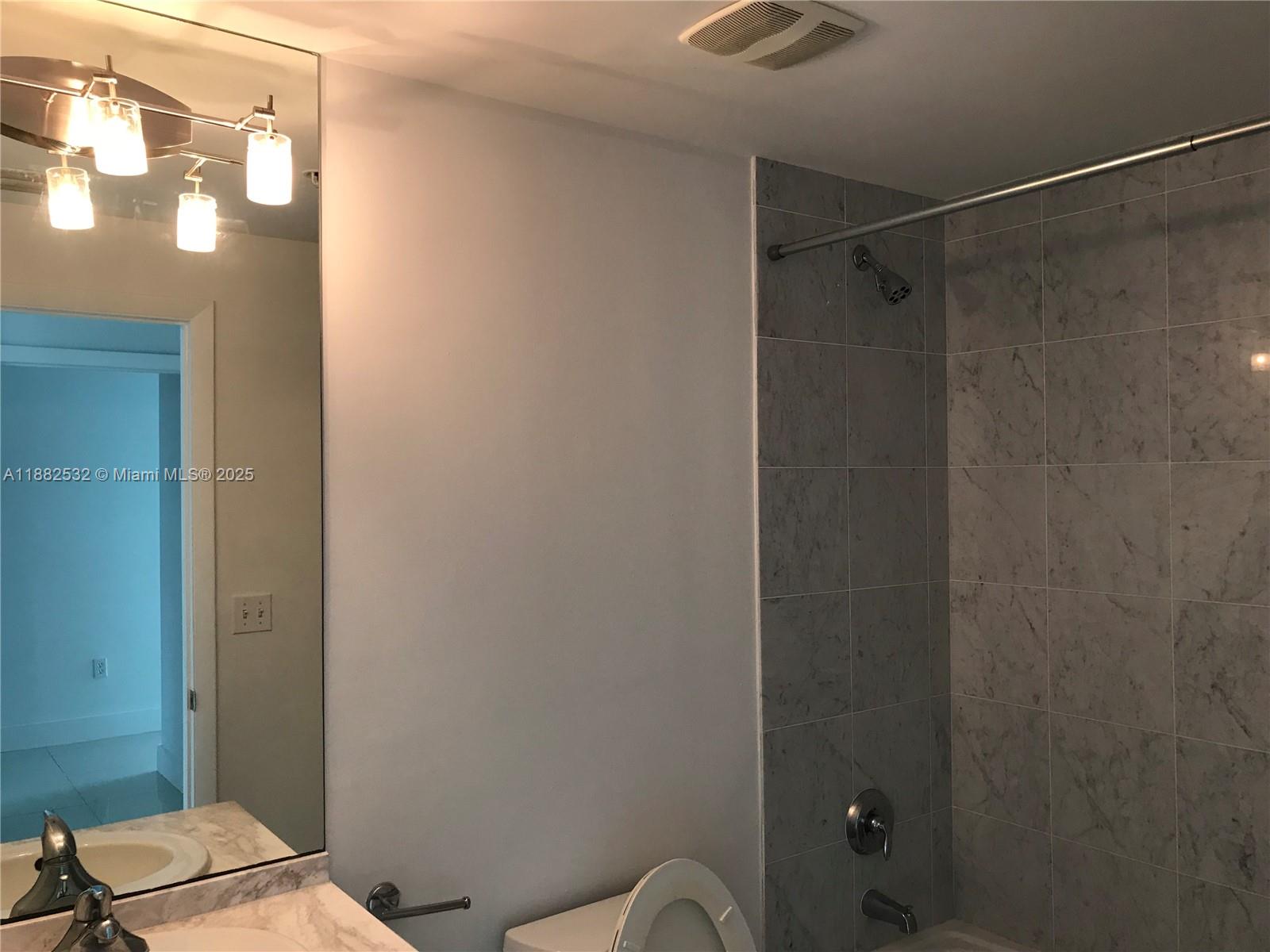 253 NE 2 STREET #3703, Miami FL 33132