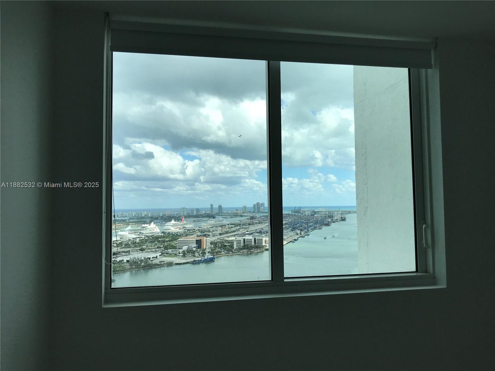 253 NE 2 STREET #3703, Miami FL 33132