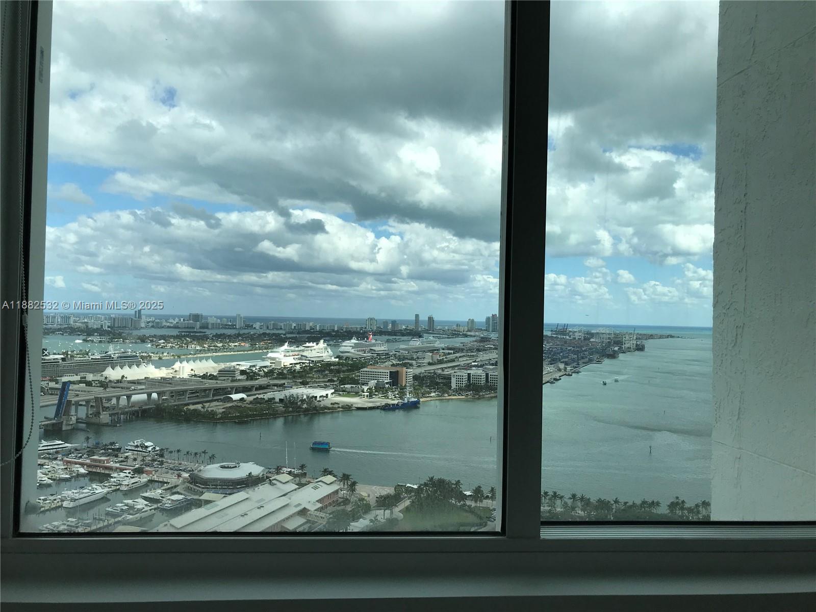 253 NE 2 STREET #3703, Miami FL 33132