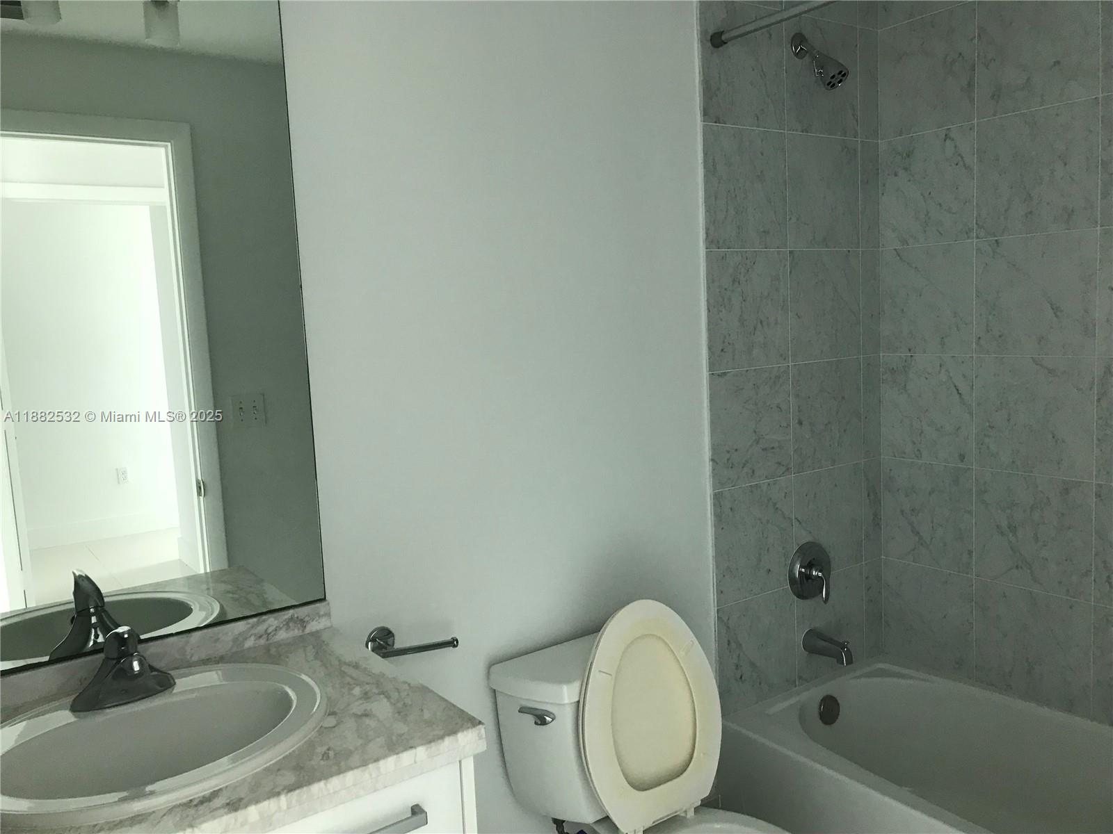 253 NE 2 STREET #3703, Miami FL 33132