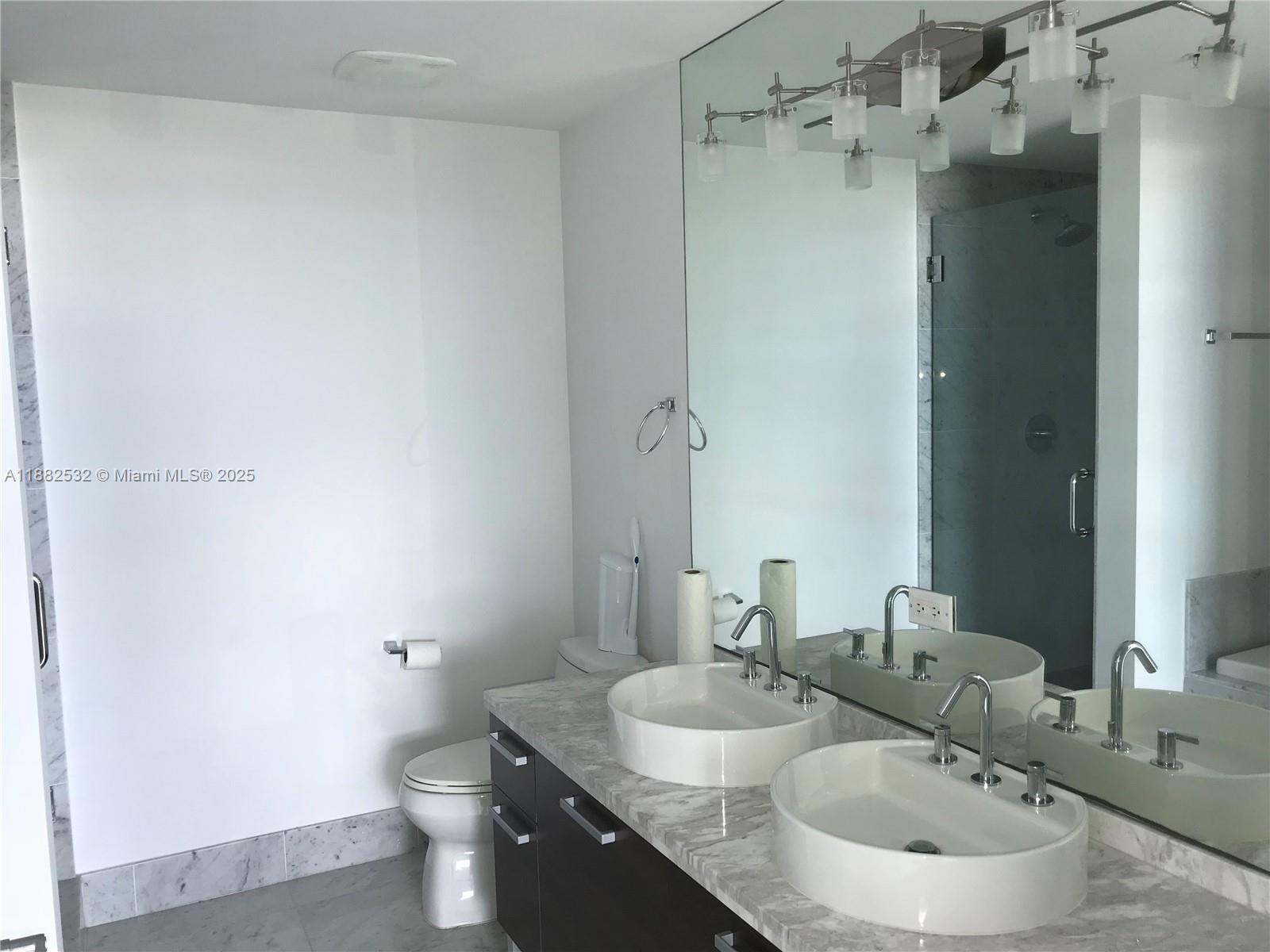 253 NE 2 STREET #3703, Miami FL 33132