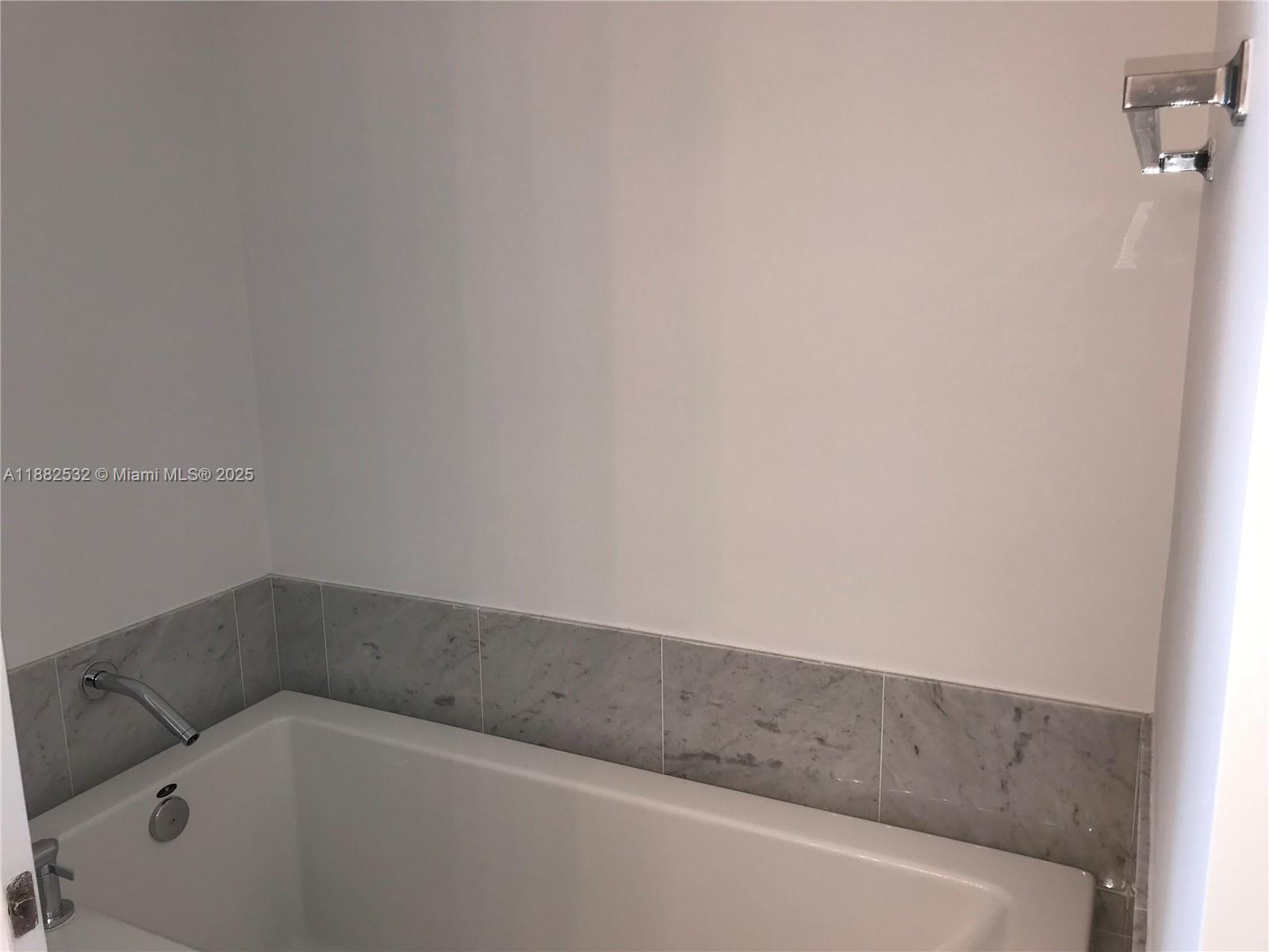 253 NE 2 STREET #3703, Miami FL 33132
