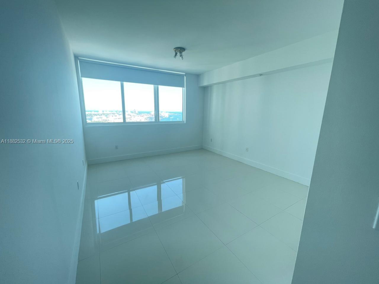253 NE 2 STREET #3703, Miami FL 33132