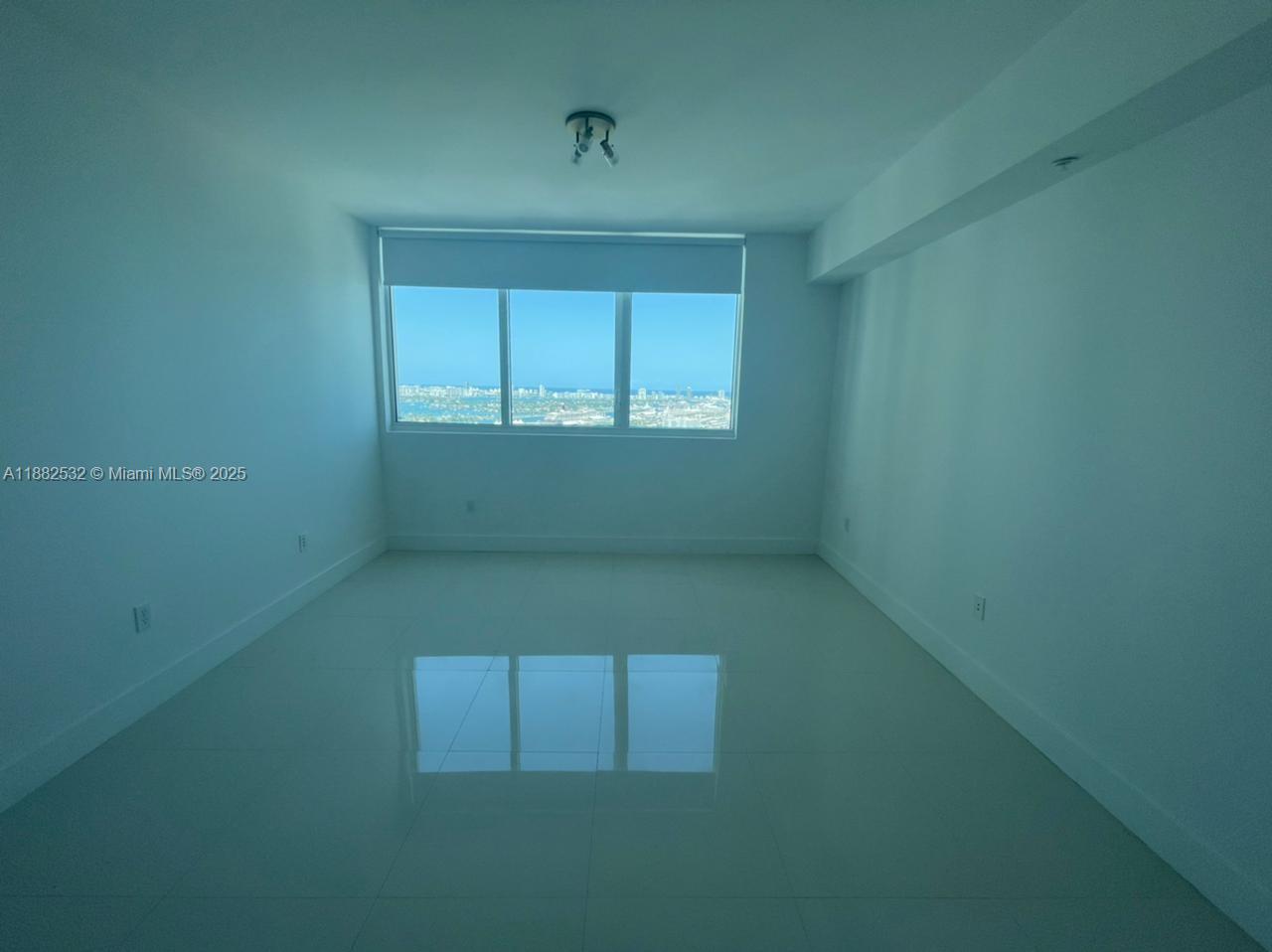 253 NE 2 STREET #3703, Miami FL 33132