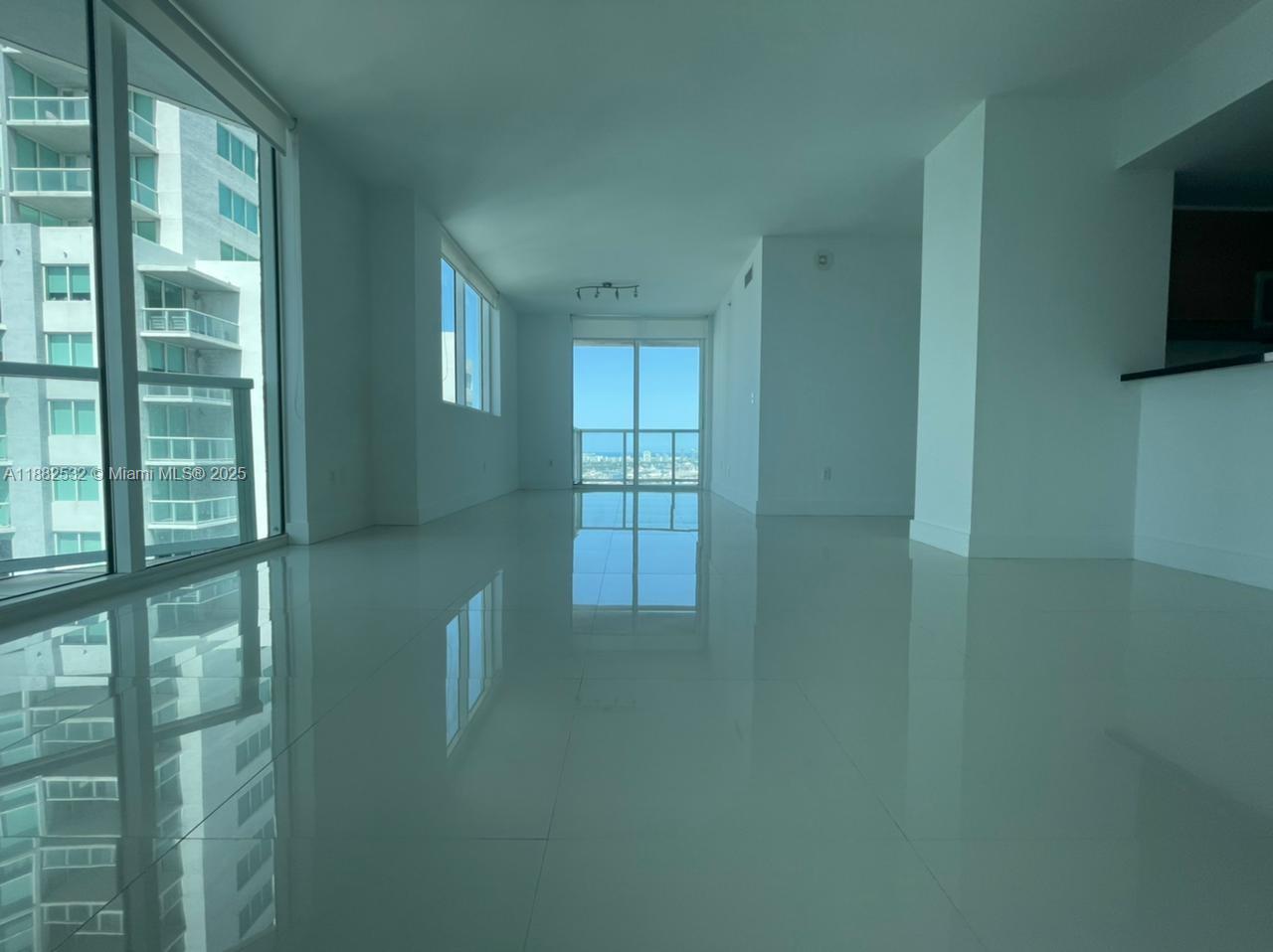 253 NE 2 STREET #3703, Miami FL 33132