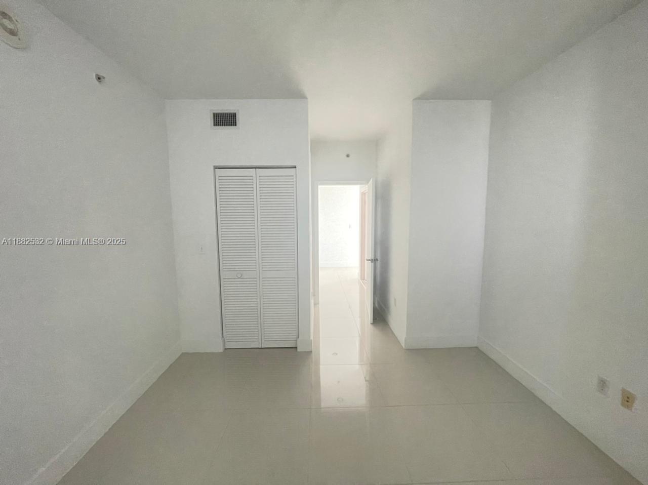253 NE 2 STREET #3703, Miami FL 33132