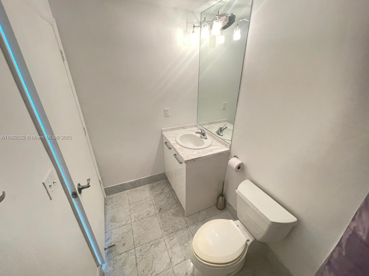 253 NE 2 STREET #3703, Miami FL 33132