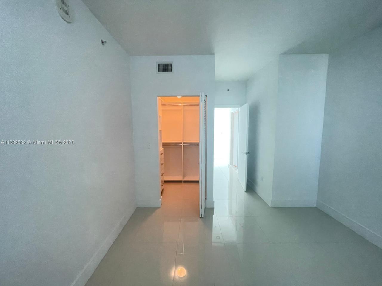 253 NE 2 STREET #3703, Miami FL 33132