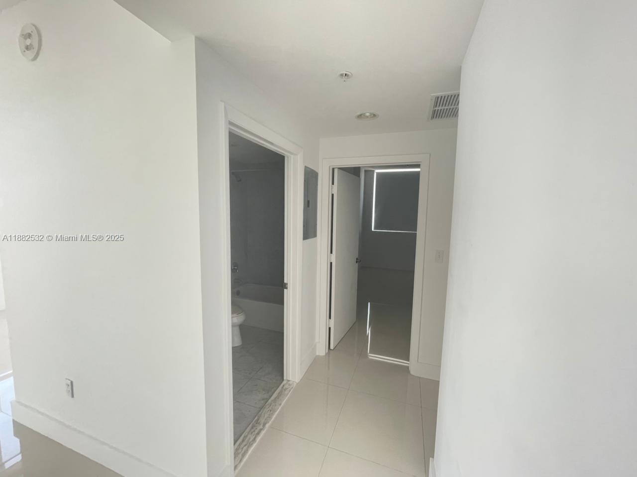 253 NE 2 STREET #3703, Miami FL 33132