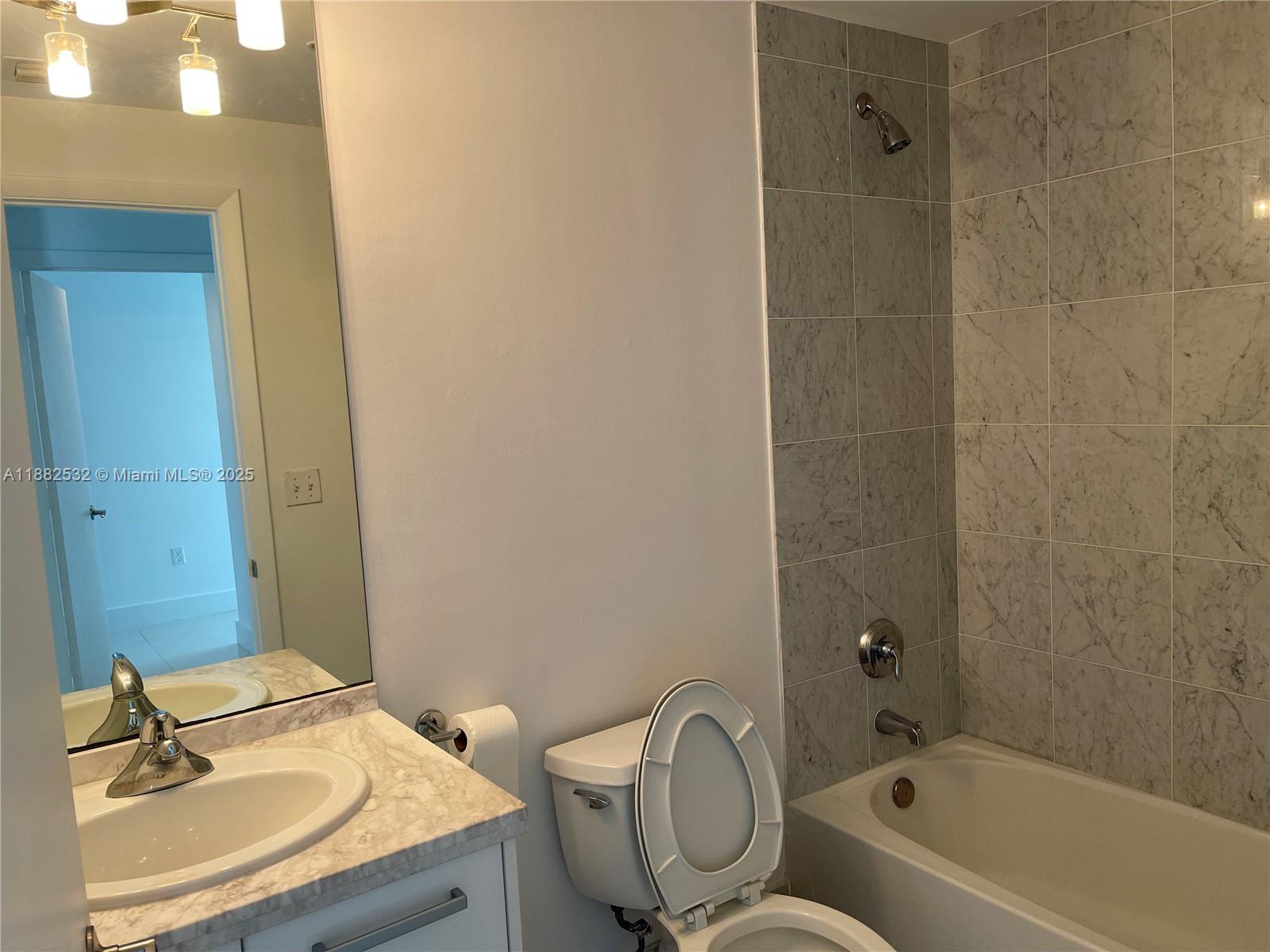 253 NE 2 STREET #3703, Miami FL 33132