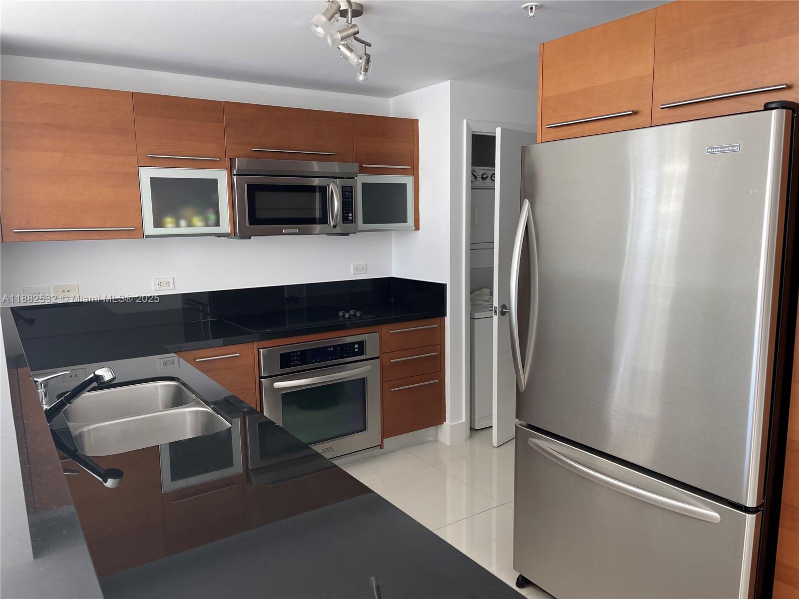 253 NE 2 STREET #3703, Miami FL 33132
