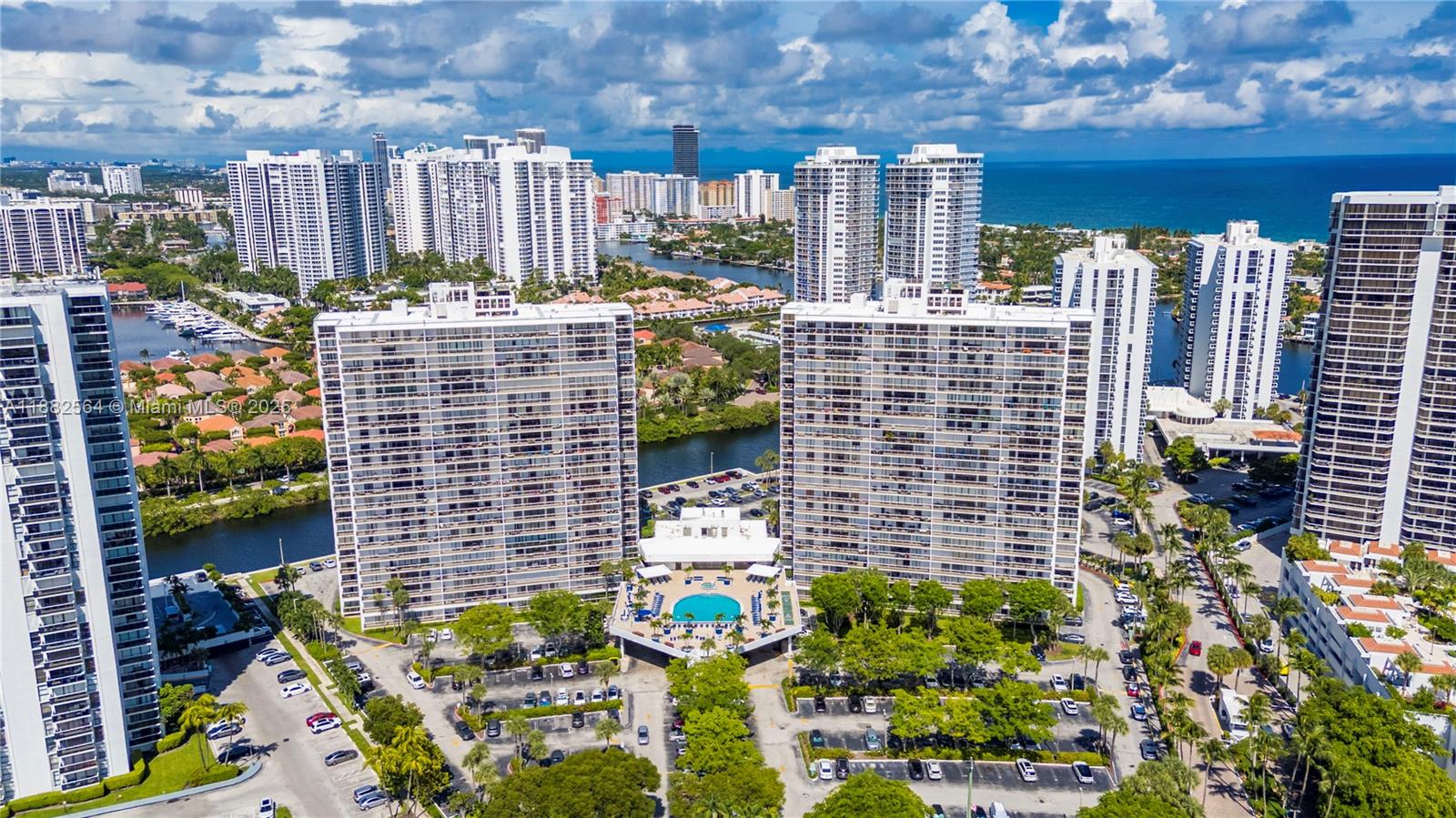 3701 N Country Club Dr #1609, Aventura FL 33180
