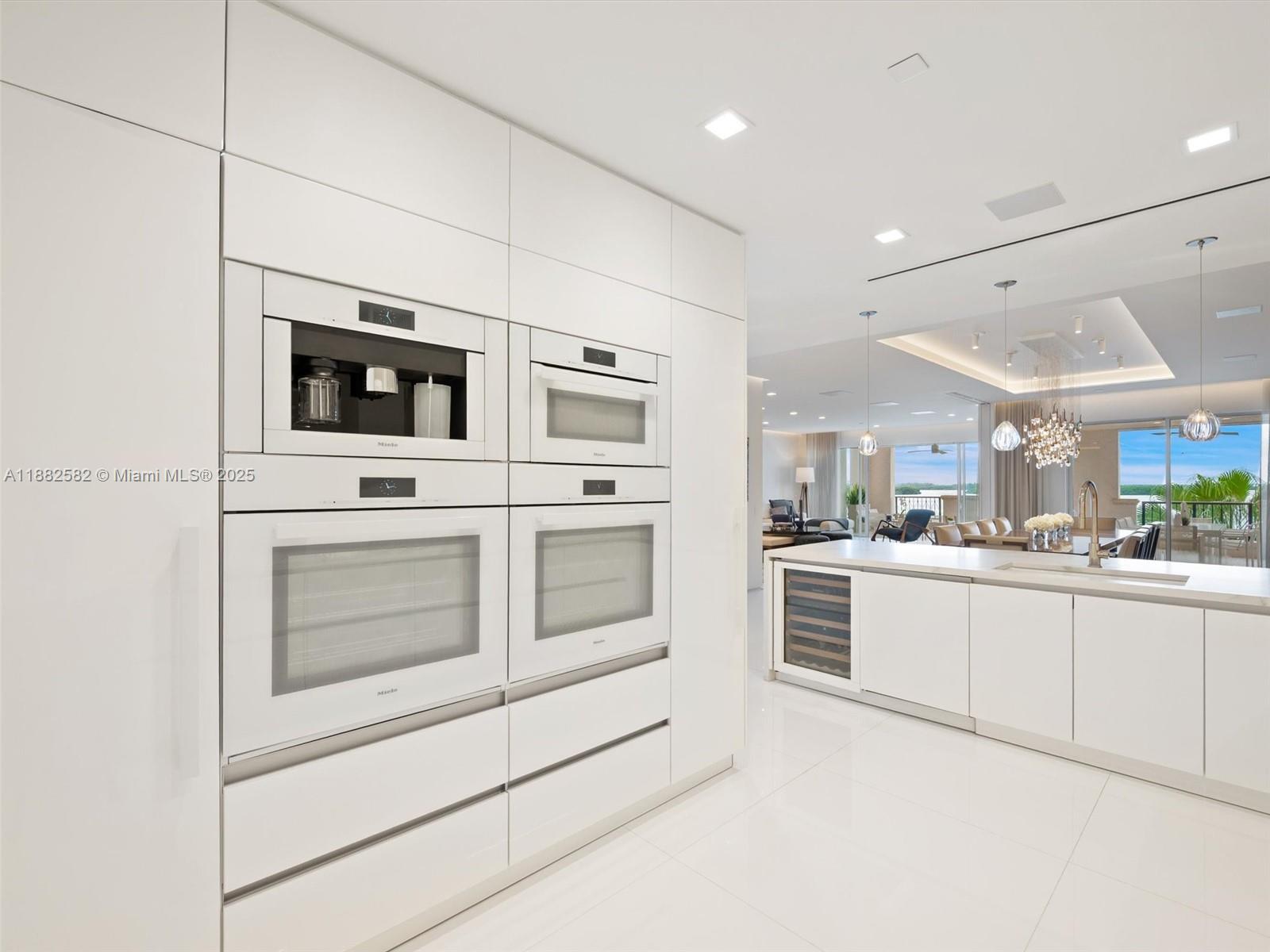 5053 Fisher Island Dr #5053, Miami Beach FL 33109