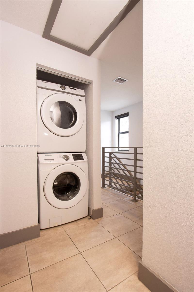 2061 Washington Ave #4, Opa Locka FL 33054