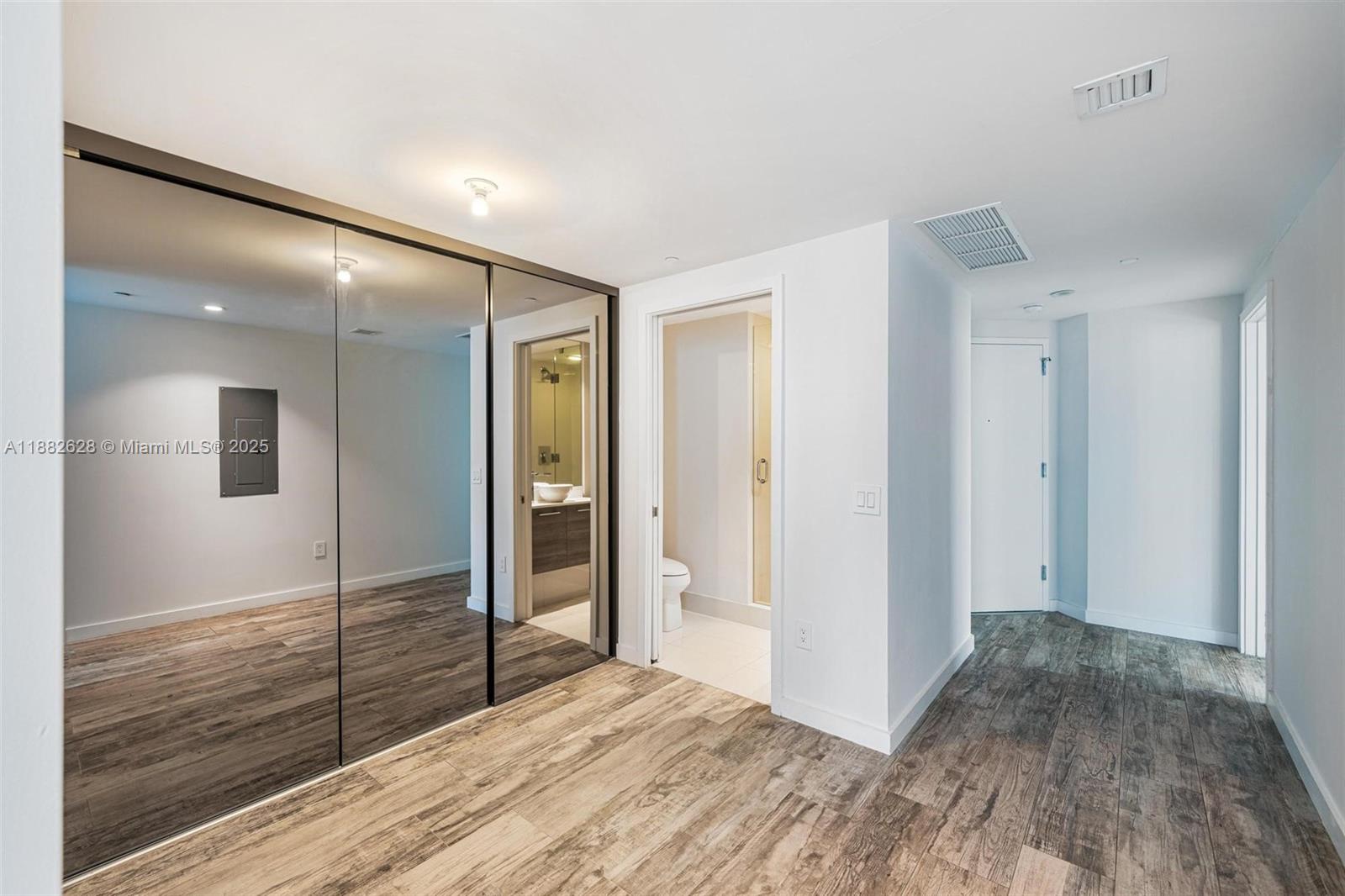 650 NE 32nd St #4407, Miami FL 33137