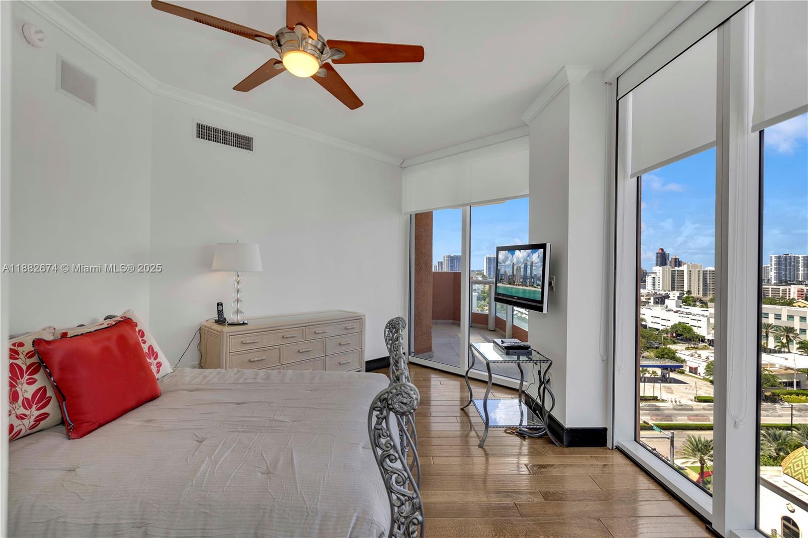 17875 Collins Ave #1201, Sunny Isles Beach FL 33160