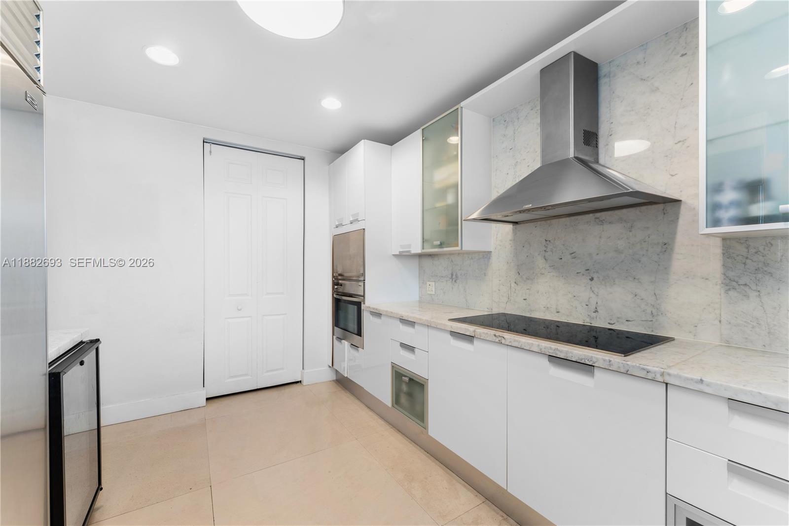 5959 Collins Ave #701, Miami Beach FL 33140
