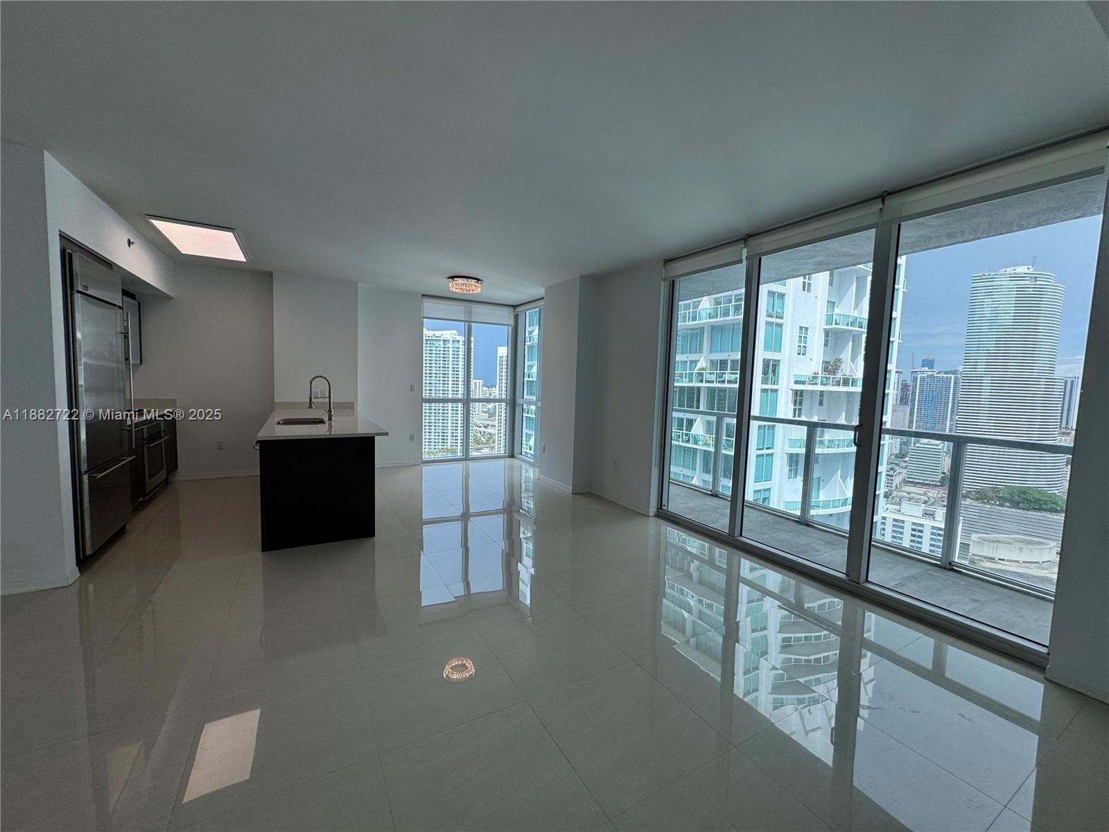 55 SE 6th St #3501, Miami FL 33131