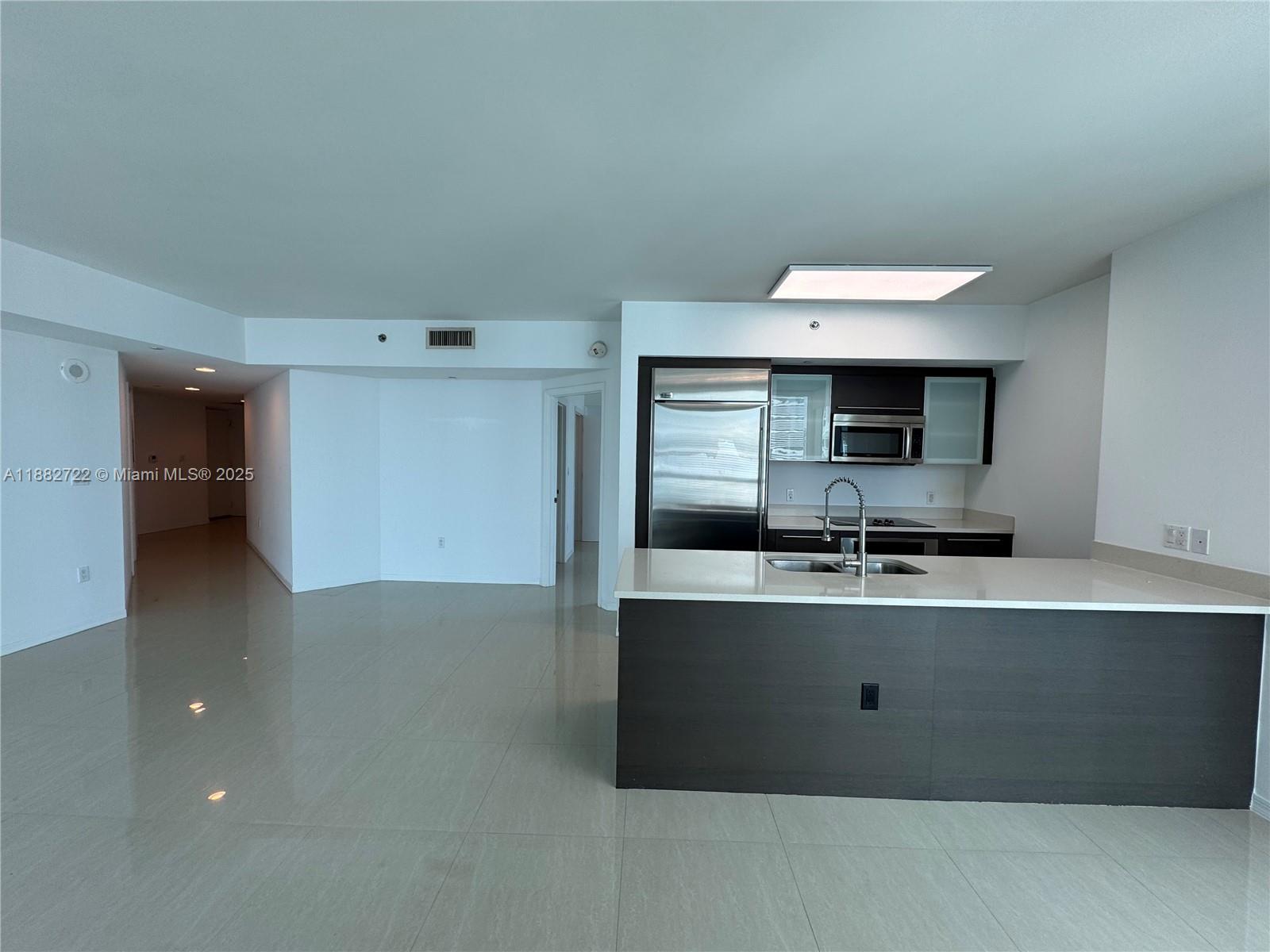55 SE 6th St #3501, Miami FL 33131