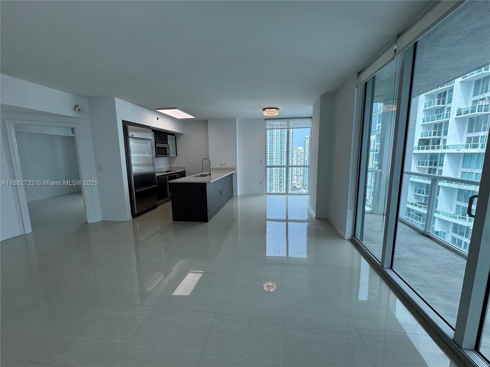 55 SE 6th St #3501, Miami FL 33131