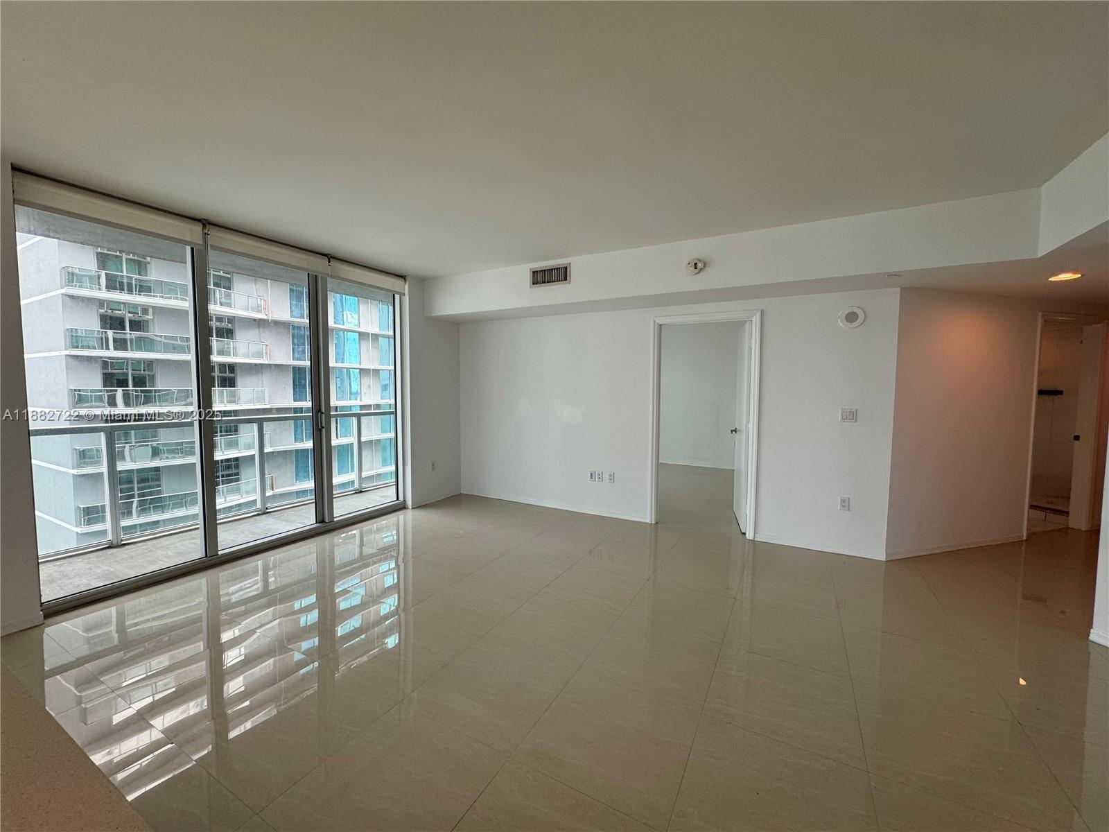 55 SE 6th St #3501, Miami FL 33131
