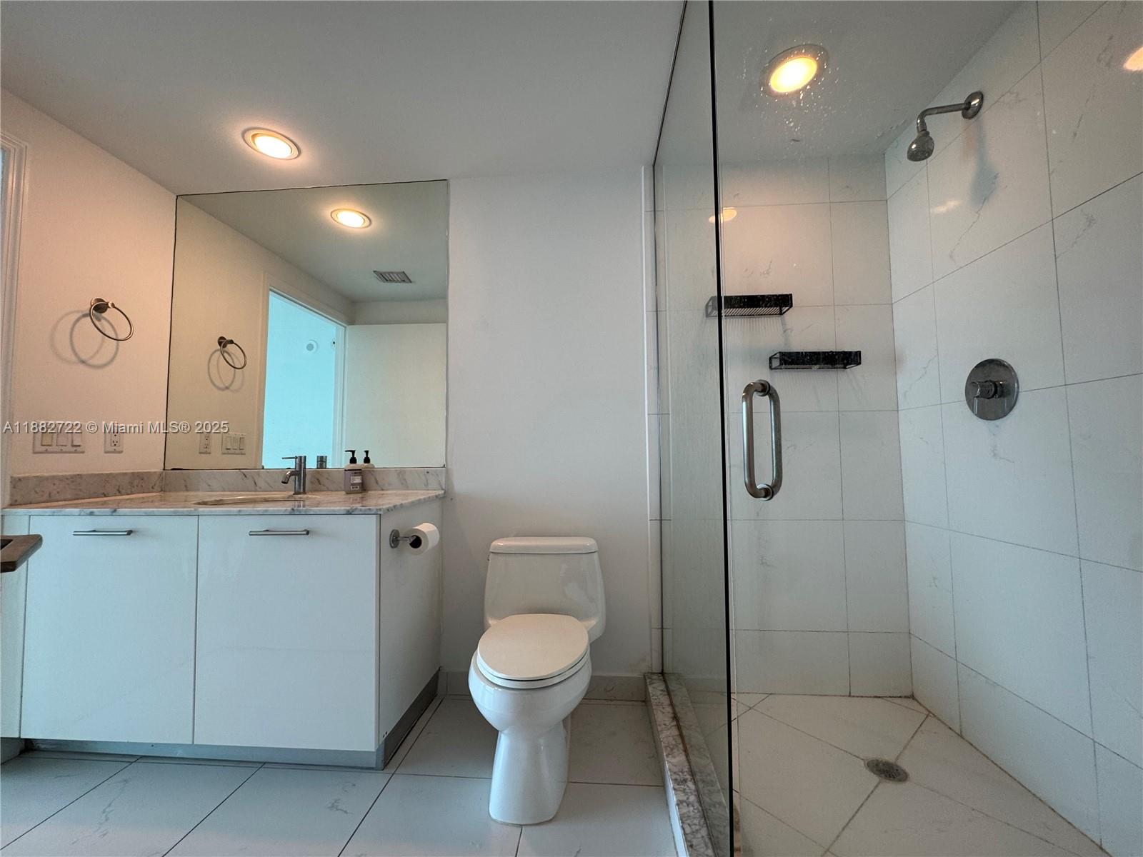 55 SE 6th St #3501, Miami FL 33131