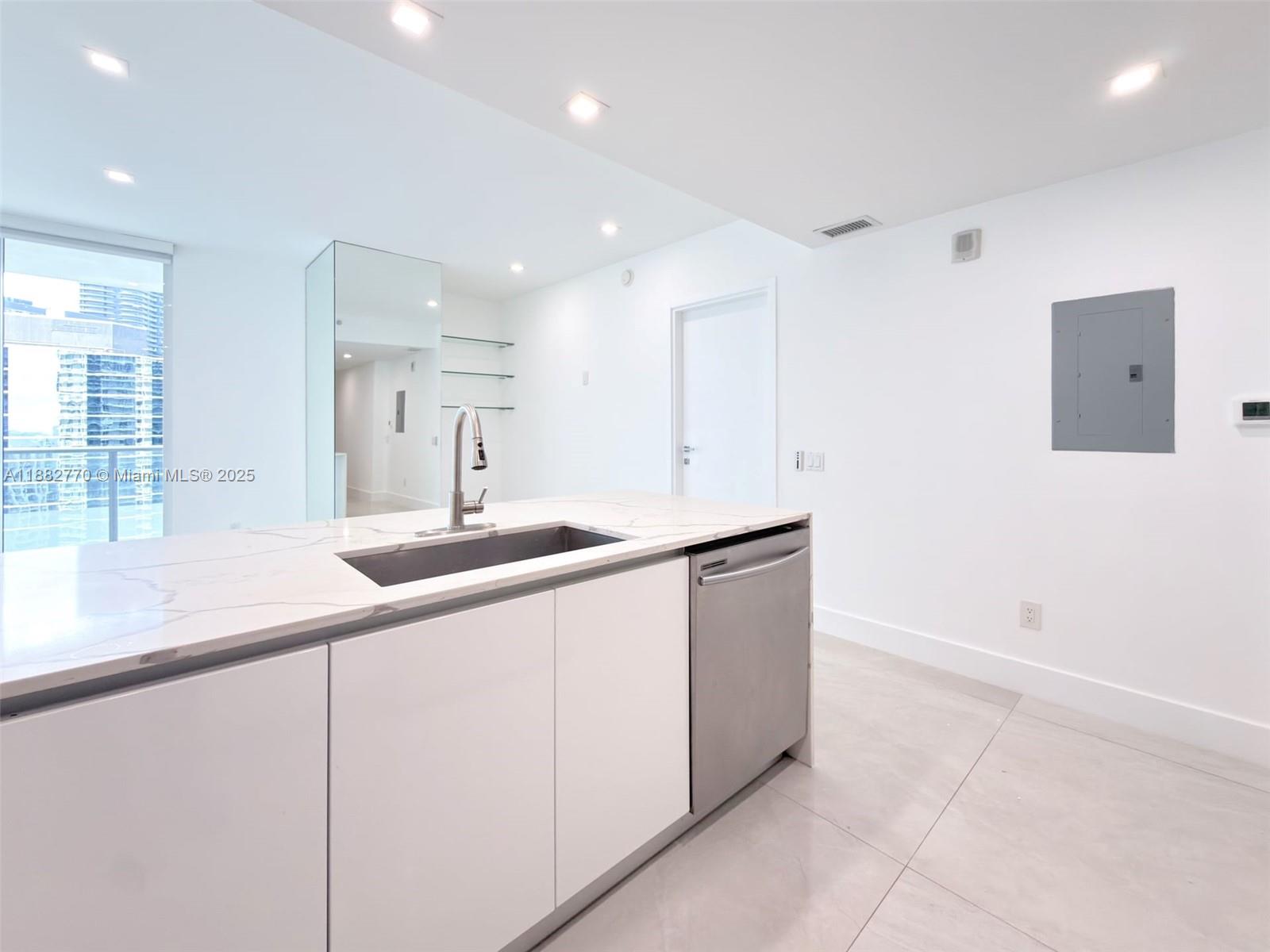 1300 Brickell Bay Dr #3100, Miami FL 33131