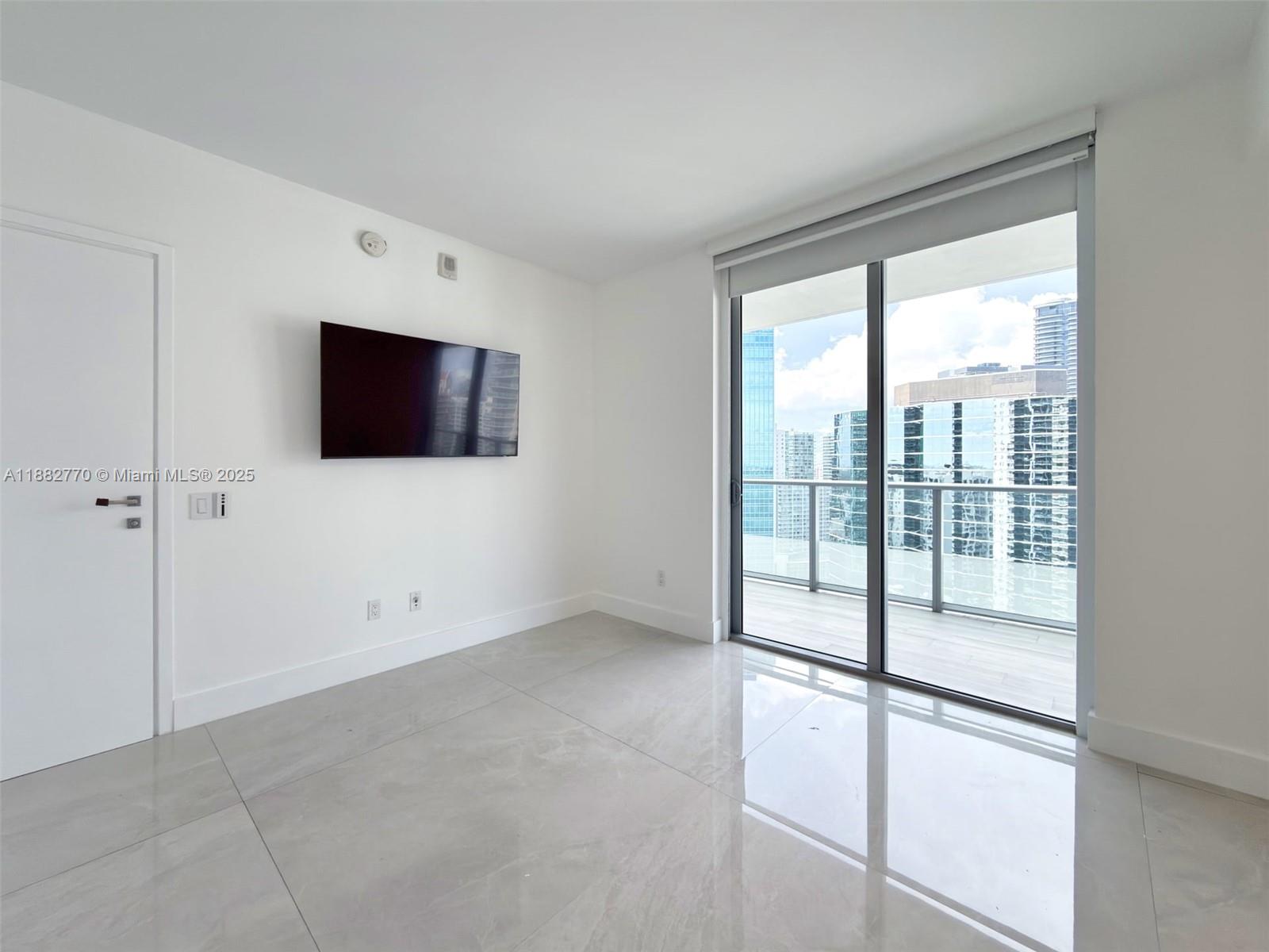 1300 Brickell Bay Dr #3100, Miami FL 33131