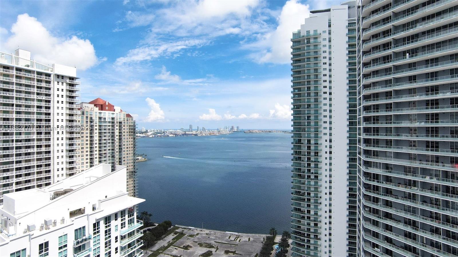 1300 Brickell Bay Dr #3100, Miami FL 33131