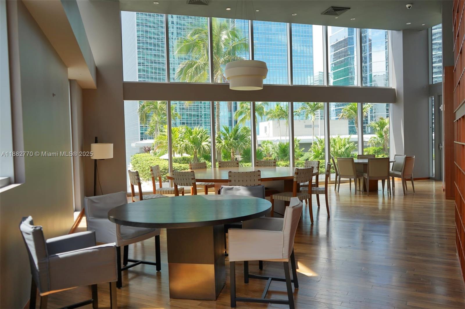 1300 Brickell Bay Dr #3100, Miami FL 33131