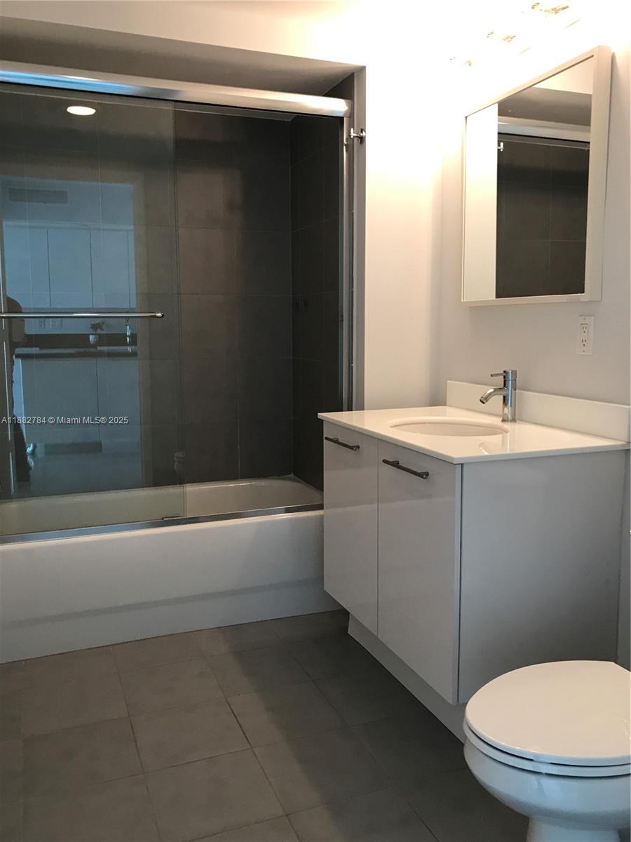 92 SW 3rd St #2512, Miami FL 33130